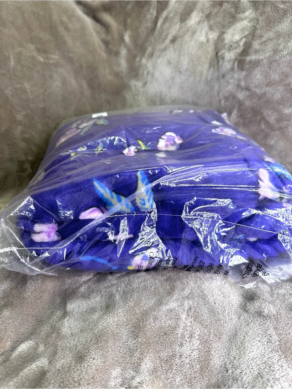 Vera Bradley Wild Roses Purple Plush Throw Blanket 50” x 80”